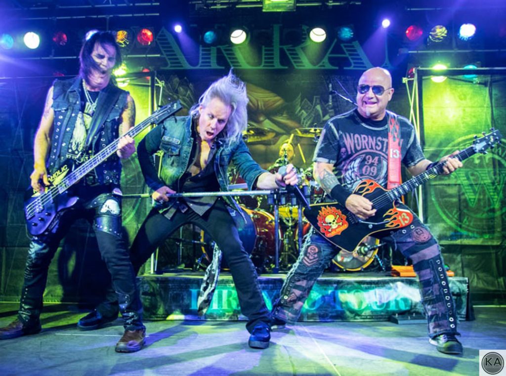 Warrant performing on tour
